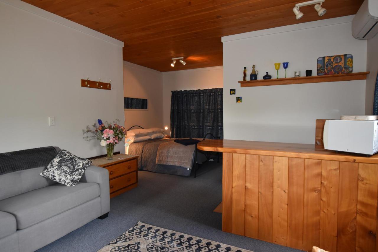 Bed and Breakfast Olivista à Masterton Extérieur photo
