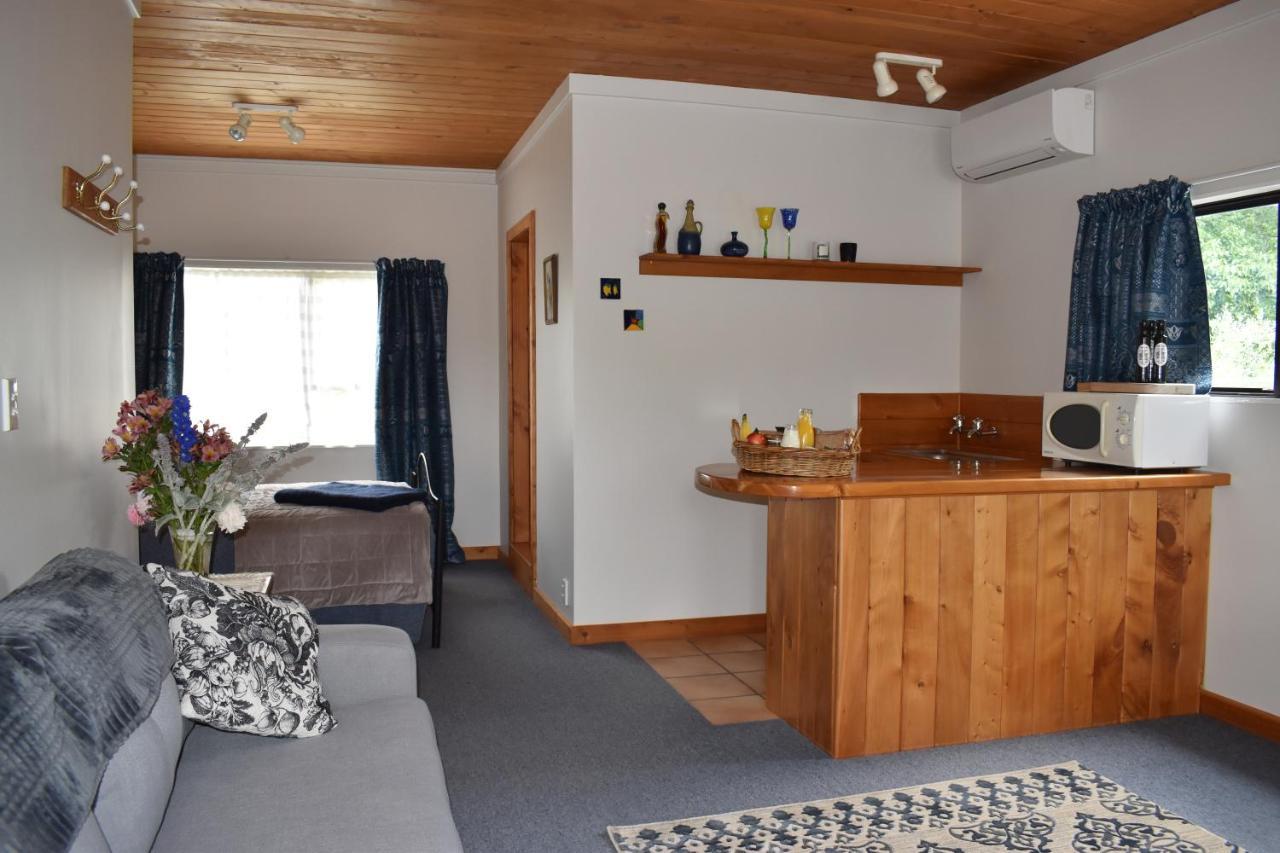 Bed and Breakfast Olivista à Masterton Extérieur photo